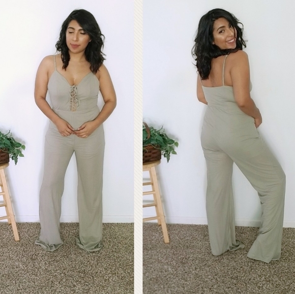 ALTURA OLIVE GREEN FLARED JUMPSUIT - Picture 3 of 3